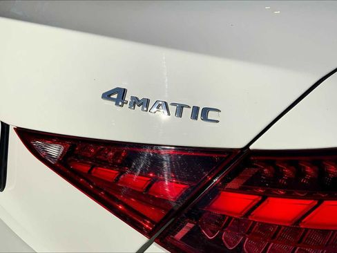 Used 2024 Mercedes-Benz C 300 4MATIC Sedan image 9