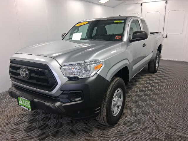 Used 2023 Toyota Tacoma SR RWD image 3