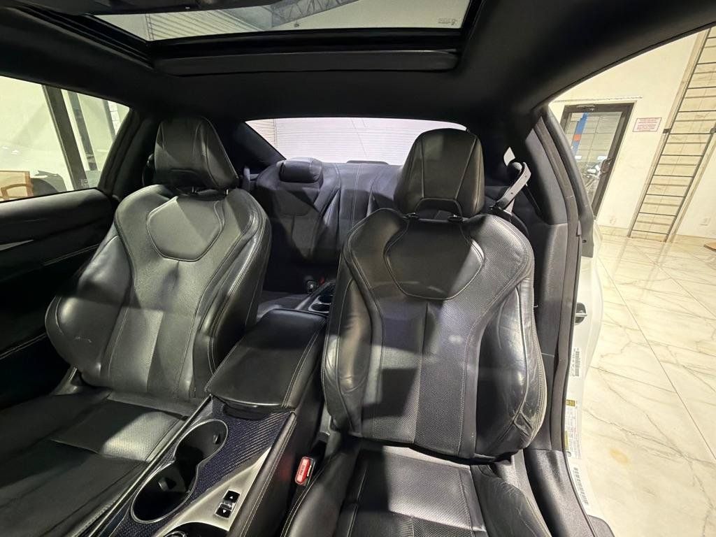 Used 2017 INFINITI Q60 Red Sport 400 RWD image 14