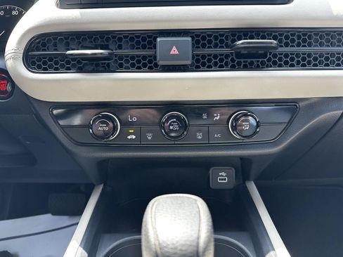 Certified 2024 Honda HR-V LX image 16