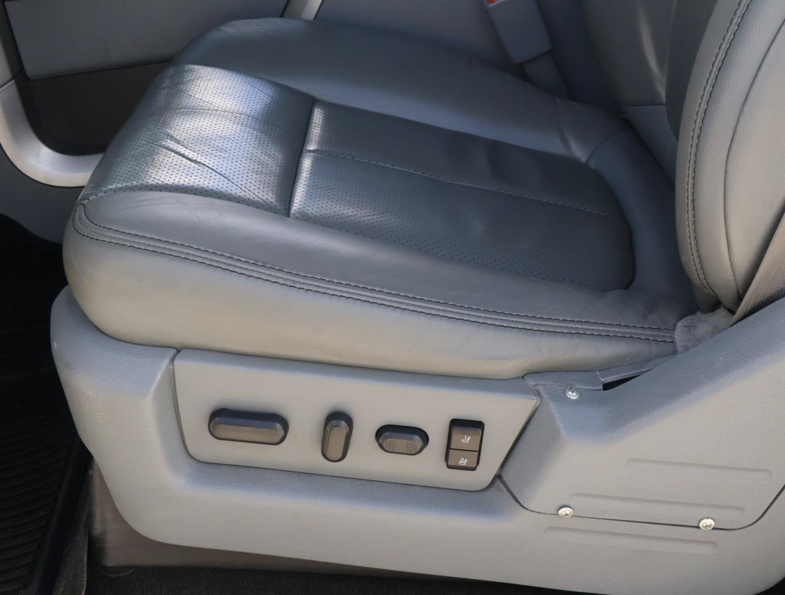 Used 2013 Ford F150 Lariat w/ Luxury Equipment Group RWD image 15