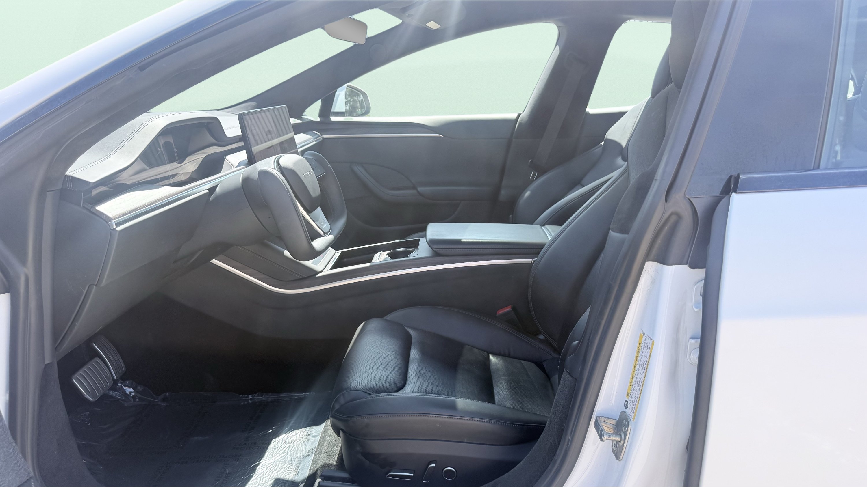 Used 2023 Tesla Model S AWD/4WD image 22