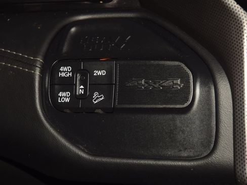 Used 2022 RAM 2500 Limited AWD/4WD image 39