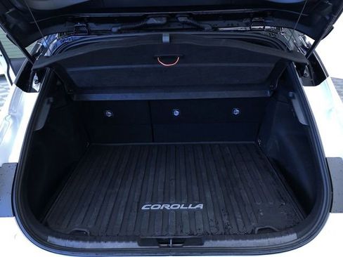 Certified 2025 Toyota Corolla XSE image 33