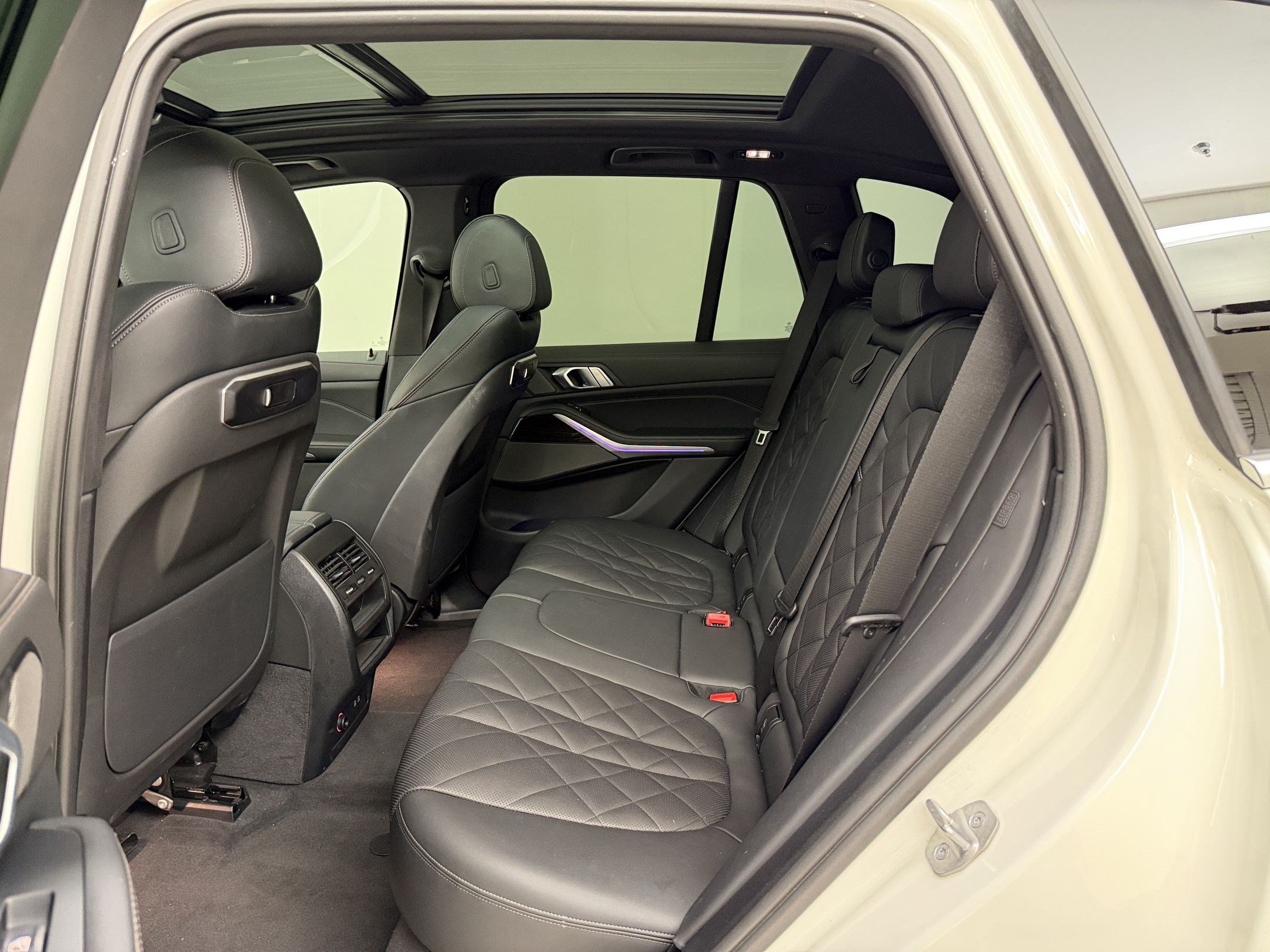 Used 2024 BMW X5 sDrive40i RWD image 23