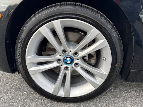Used 2018 BMW 330e image 26