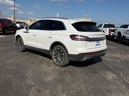 Used 2023 Lincoln Nautilus Reserve w/ Equipment Group 201A FWD image 5