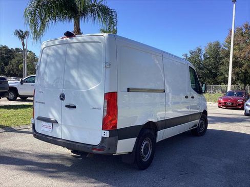 Used 2022 Mercedes-Benz Sprinter 1500 image 6