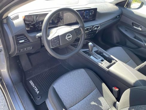 New 2026 Nissan Sentra SV w/ SV Convenience Package FWD image 17
