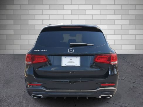 Used 2022 Mercedes-Benz GLC 300 300 image 4