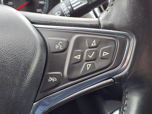 Used 2016 Chevrolet Malibu LT FWD image 28