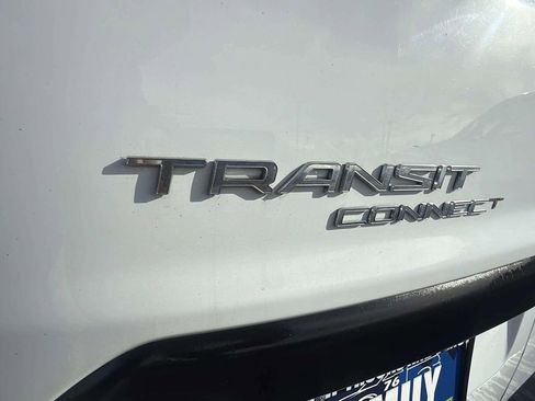 Used 2020 Ford Transit Connect XLT image 19