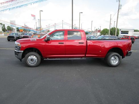 New 2025 RAM 3500 Tradesman image 8