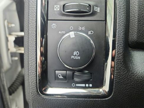 Used 2018 RAM 1500 Sport image 32