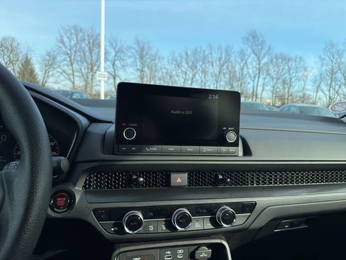 Certified 2024 Honda CR-V EX image 15