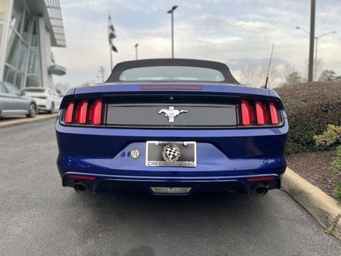 Used 2016 Ford Mustang Convertible image 12