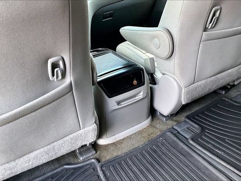 Used 2017 Toyota Sienna XLE FWD image 33