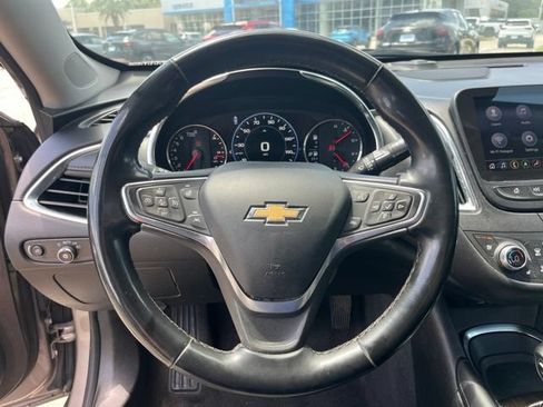 Used 2024 Chevrolet Malibu LT FWD image 17