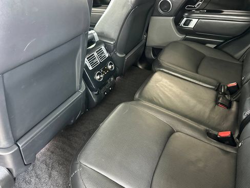 Used 2019 Land Rover Range Rover HSE AWD/4WD image 12