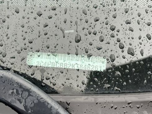 Used 2019 Dodge Journey SE w/ Blacktop Package image 8