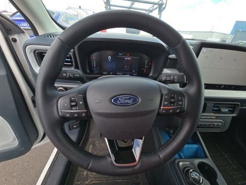 Used 2025 Ford Maverick XLT w/ XLT Luxury Package image 14