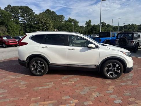 Used 2018 Honda CR-V Touring image 16