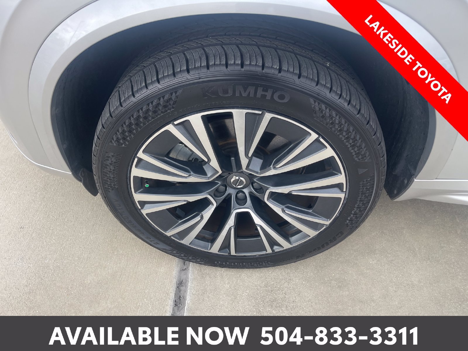 Used 2022 Volvo XC90 T5 Momentum w/ Protection Package Premier FWD image 13