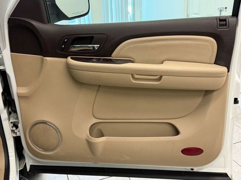 Used 2007 GMC Yukon XL Denali image 26