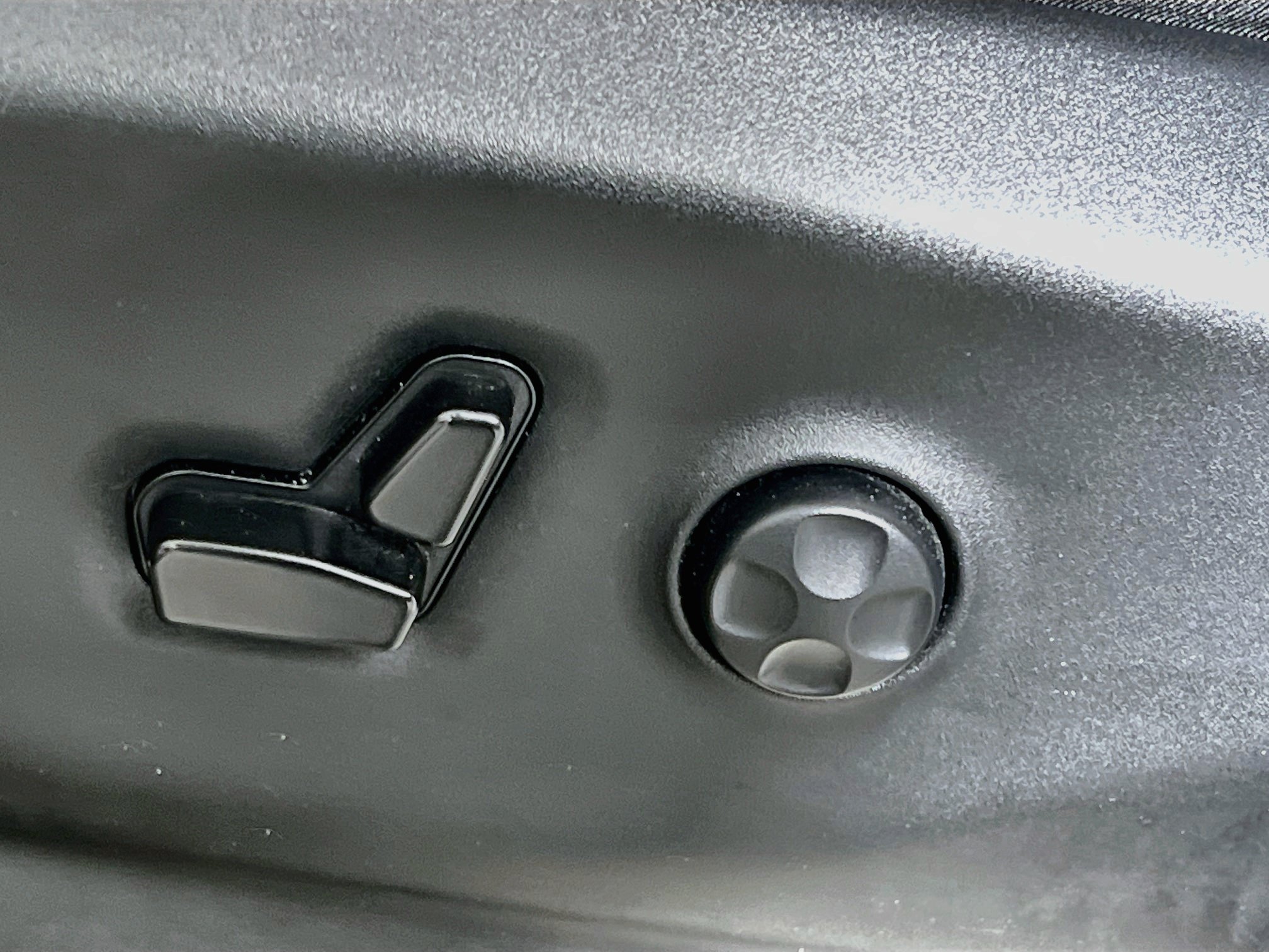 Used 2023 Chrysler Pacifica Touring-L FWD image 15