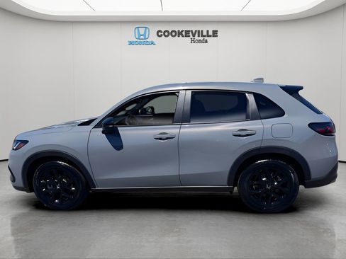 Used 2025 Honda HR-V Sport image 12