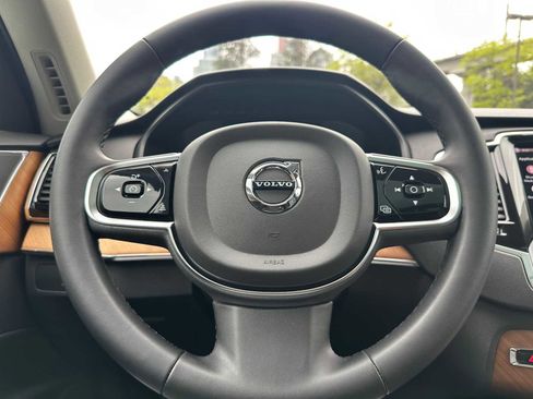 Certified 2023 Volvo XC90 B5 Plus w/ Protection Package Premier AWD/4WD image 24