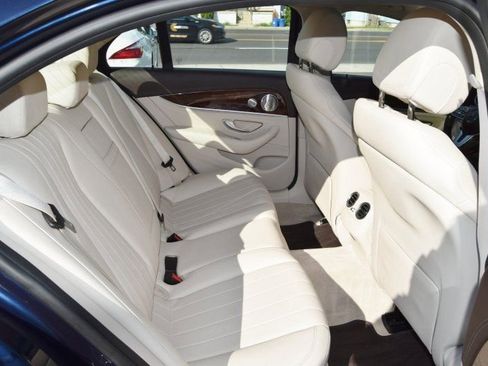 Used 2020 Mercedes-Benz E 450 4MATIC Sedan w/ Driver Assistance Package image 33