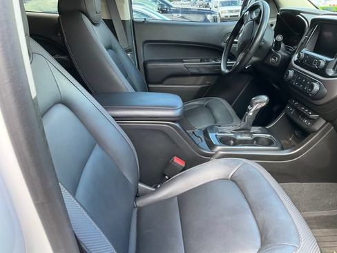 Used 2022 GMC Canyon AT4 w/ Trailering Package AWD/4WD image 12