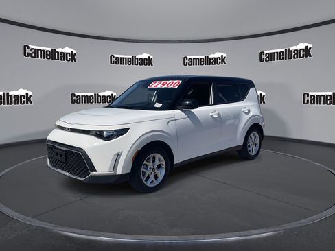 Certified 2023 Kia Soul S image 3