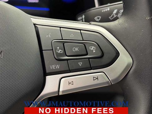 Used 2024 Volkswagen Jetta SE w/ Panoramic Sunroof Package FWD image 43