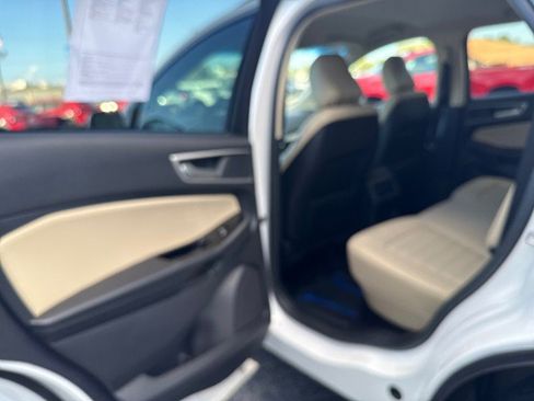 Used 2020 Ford Edge SEL w/ Cold Weather Package AWD/4WD image 23