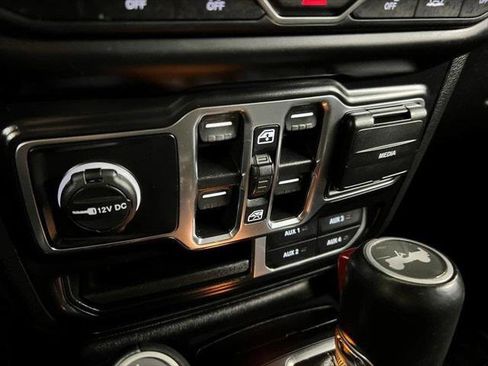 Certified 2022 Jeep Wrangler Unlimited Sahara image 45