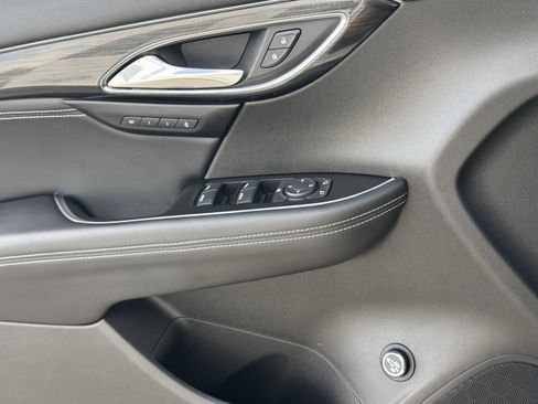 Used 2021 Buick Envision Essence w/ Technology Package I AWD/4WD image 26