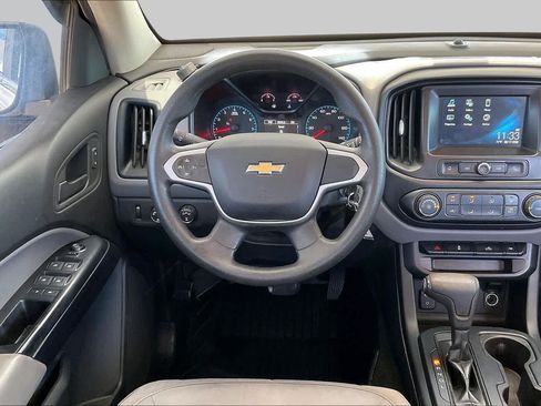 Used 2017 Chevrolet Colorado W/T w/ WT Convenience Package AWD/4WD image 6