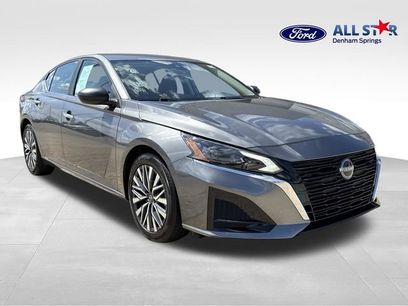 Used 2025 Nissan Altima 2.5 SV