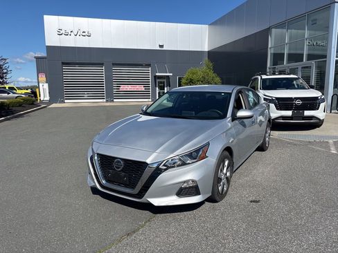Used 2020 Nissan Altima 2.5 S AWD/4WD image 3