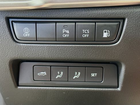 Used 2024 MAZDA CX-90 Plug-In Hybrid w/ Premium Pkg image 17