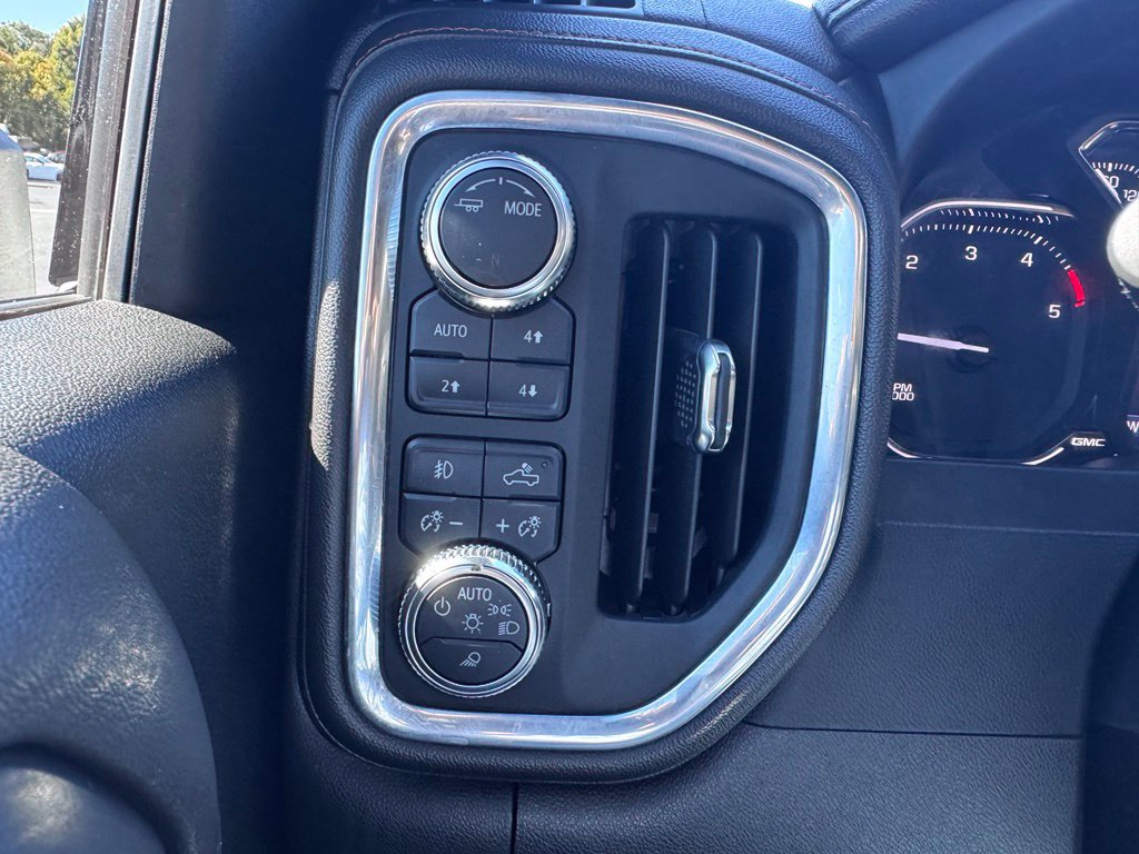 Used 2022 GMC Sierra 2500 AT4 w/ AT4 Preferred Package AWD/4WD image 33