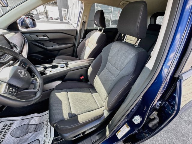 Used 2026 Nissan Rogue SV w/ Cold Weather Package AWD/4WD image 17