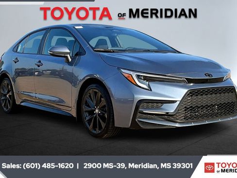 Used 2024 Toyota Corolla SE image 1