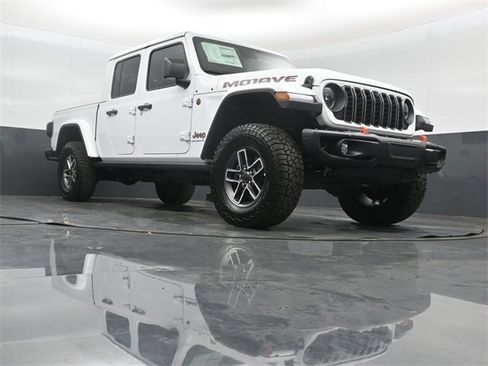 New 2025 Jeep Gladiator Mojave image 36