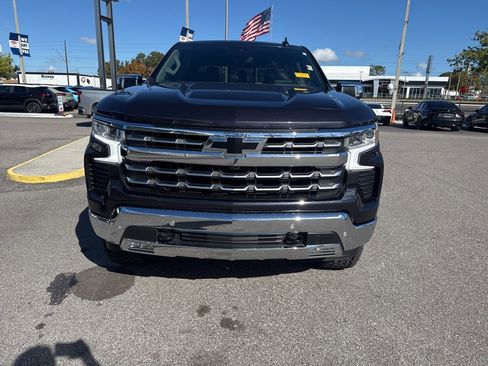 Used 2022 Chevrolet Silverado 1500 LTZ image 3