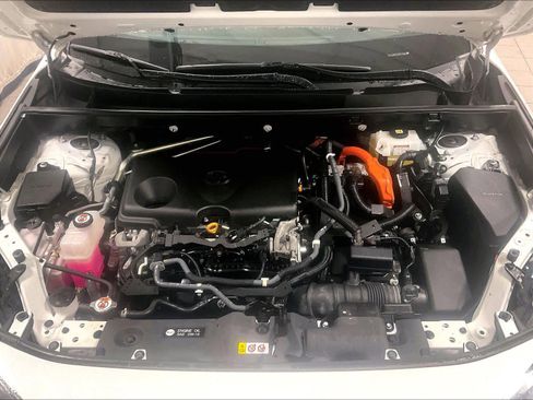 Used 2021 Toyota RAV4 XLE w/ Convenience Package image 31