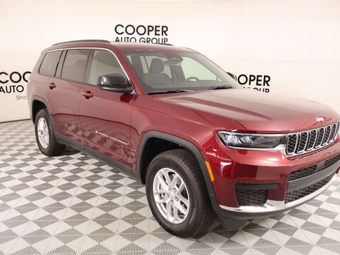 Used 2025 Jeep Grand Cherokee L Laredo w/ Luxury Tech Group I AWD/4WD image 1