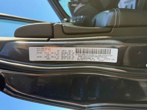 Used 2015 Jeep Grand Cherokee Limited image 36